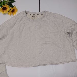 Madewell Light Heather Gray Cropped Crewneck Sweatshirt Crop Top.